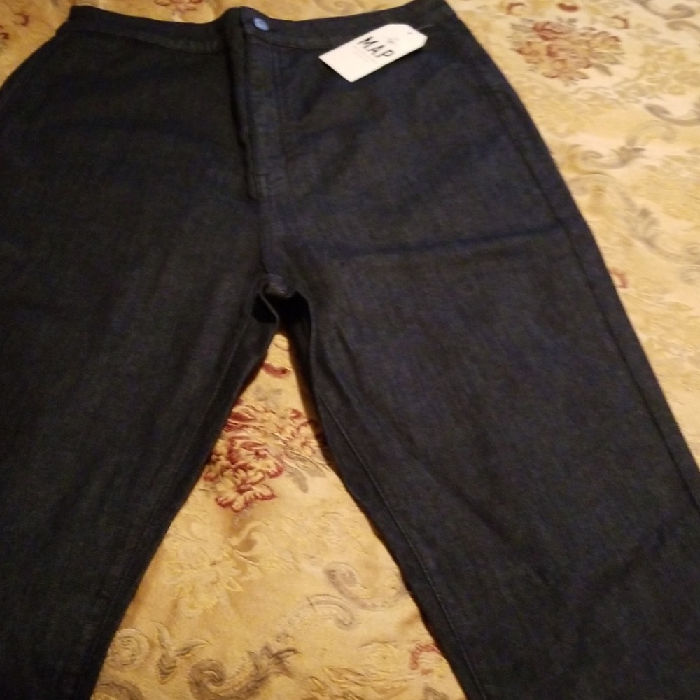 Jeans - Picture 3 of 3